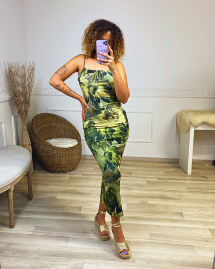 Robe May