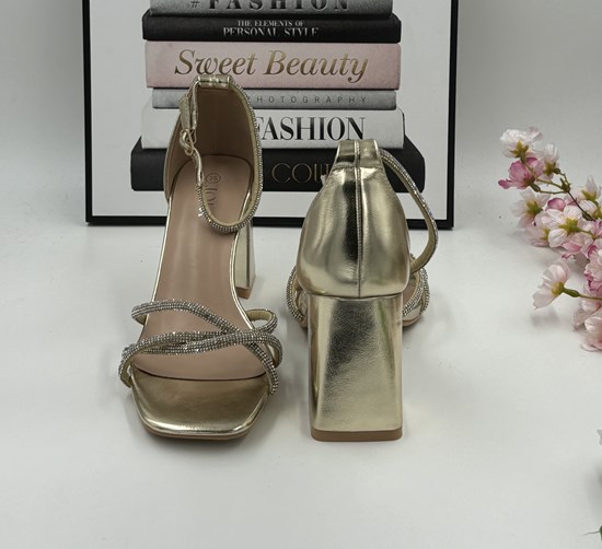 Talons Eliana